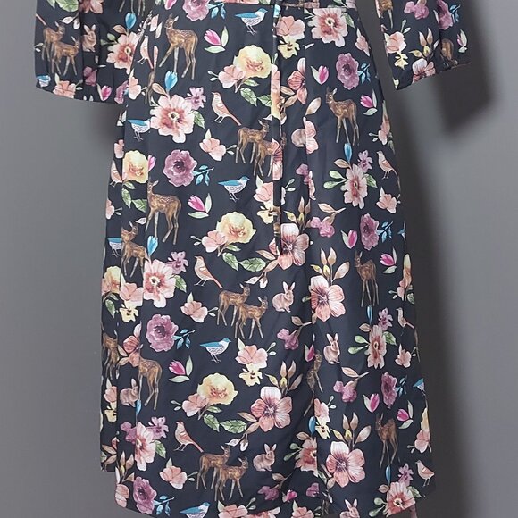 Deer print wrap dress. Size large - Picture 3 of 3